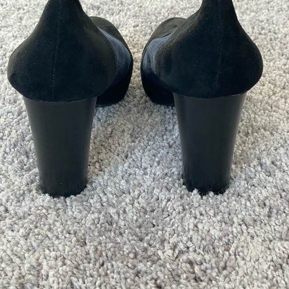 NWOT Impo Black and Blue Suede Heels - Picture 4 of 10